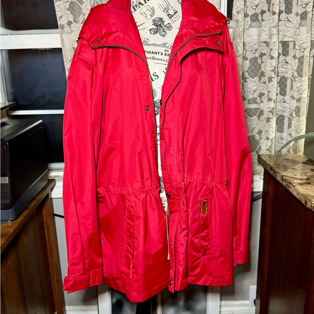 Red Raincoat with High Collar and Relaxed Fit
